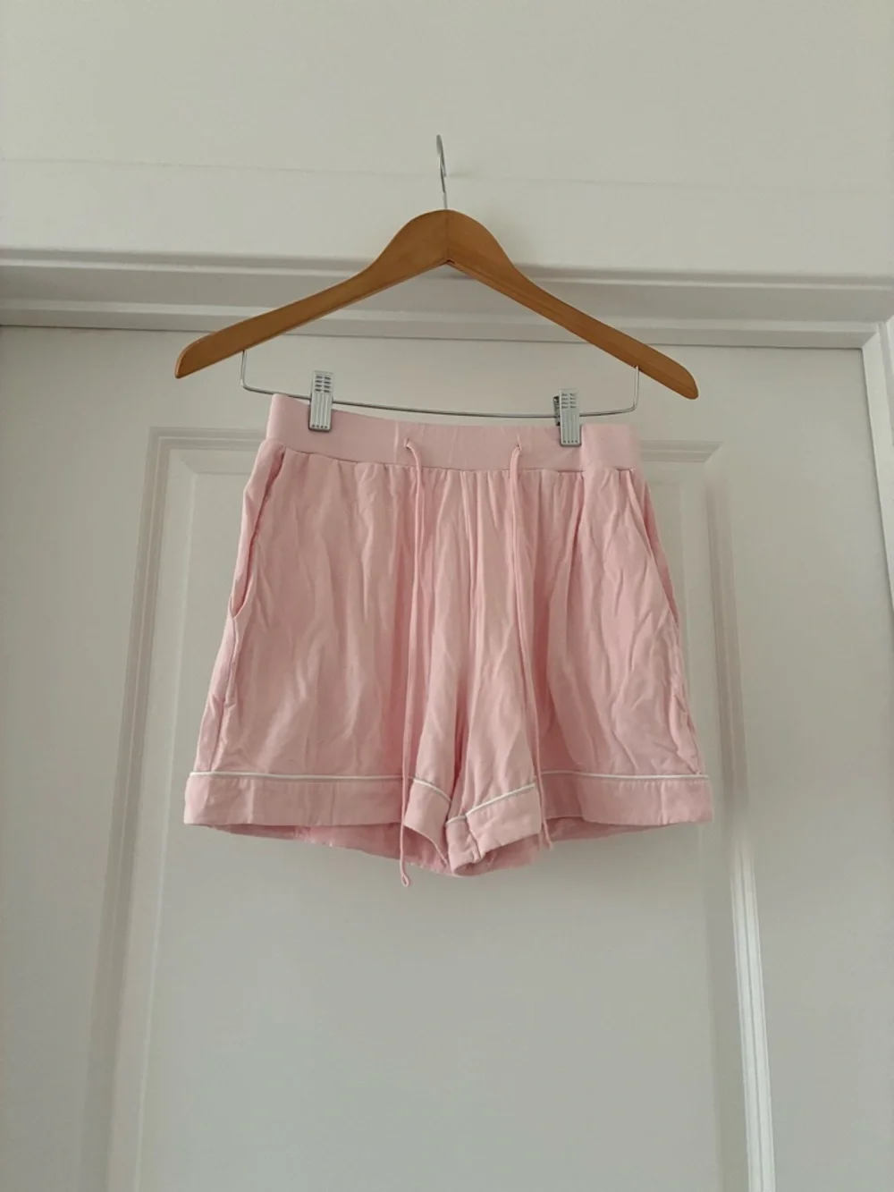 Cozy Earth Women's Bamboo Stretch-Knit Short Sleeve Pajama Set in Blossom - Picture 9 of 10
